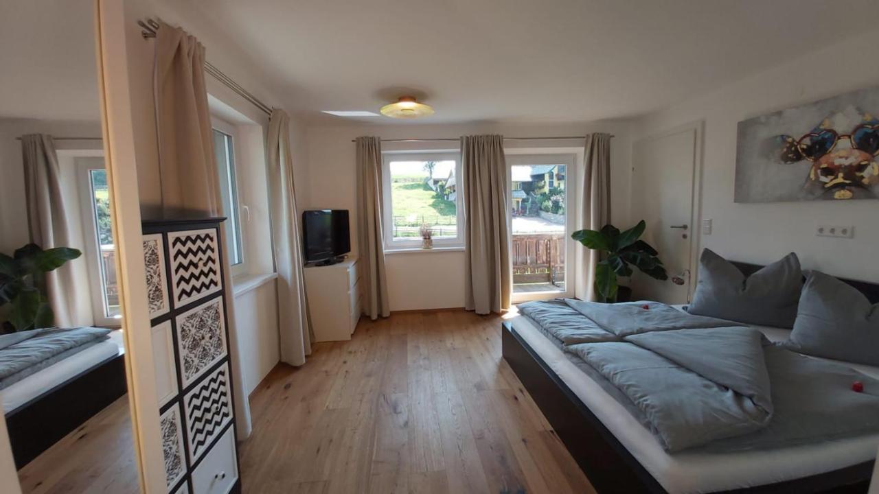 Schweizer Hof Apartamento Tamsweg Exterior foto