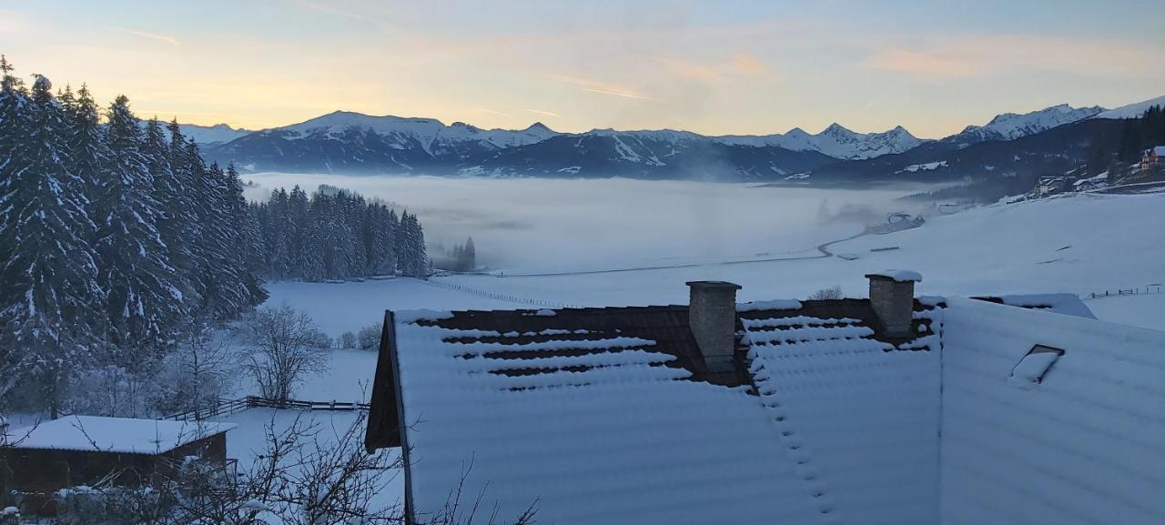 Schweizer Hof Apartamento Tamsweg Exterior foto